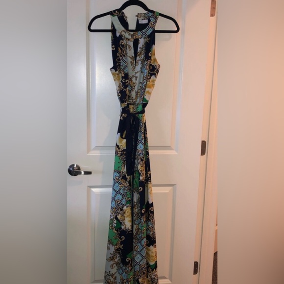New York and Company maxi dress size medium - Picture 3 of 4